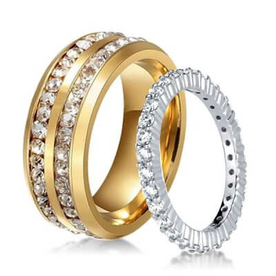 Classic Shared Prong & Pave Round Cut Golden Couple Rings