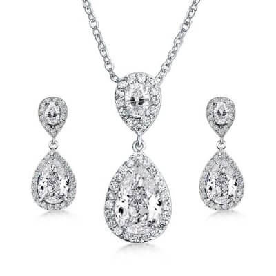Halo Pear Cut Pendant Earring And Necklace Set