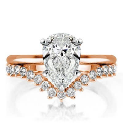V- Design Round & Pear Cut Rose Gold Bridal Set